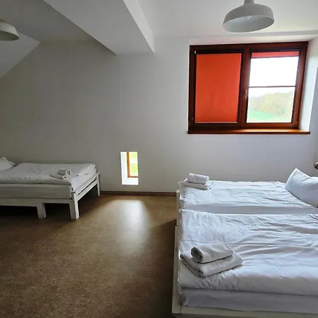 Dvůr Perlová Voda Hotel