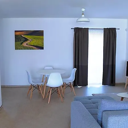 Dvůr Perlová Voda *