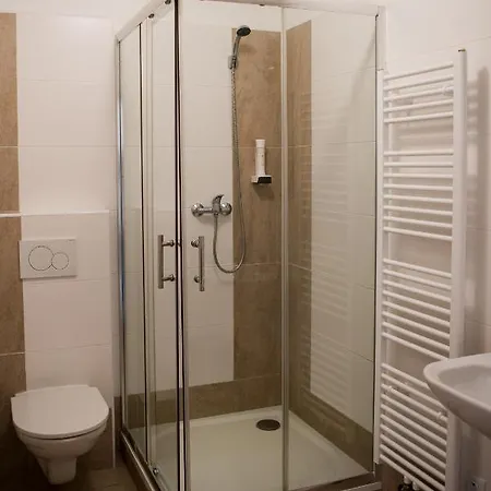 Dvůr Perlová Voda Hotel *